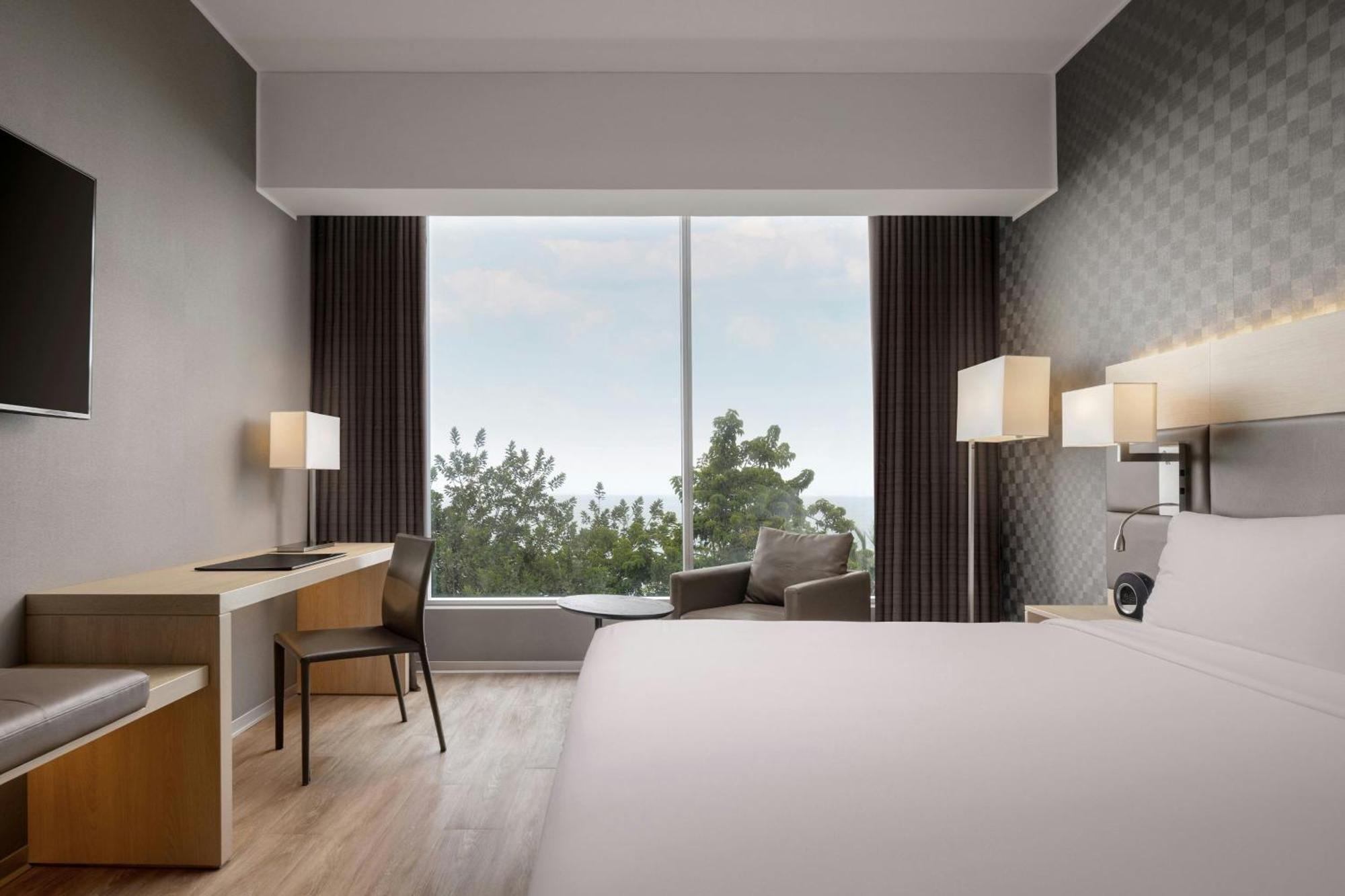 Ac By Marriott Miraflores 5*