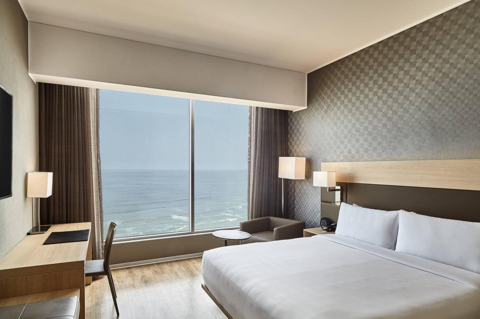 Ac By Marriott Miraflores 5*